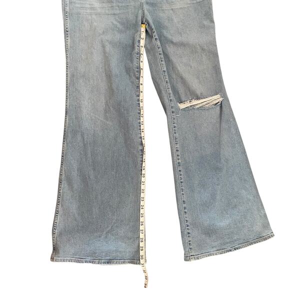 NWT Madewell High Rise Flare Jeans in Eversfield Knee-Rip Edition Size 32 - Picture 7 of 9